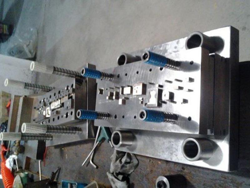 宁明模具制造-12